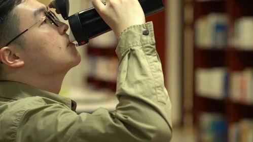 上班吃瓜看剧,上班吃瓜看剧的悠闲时光